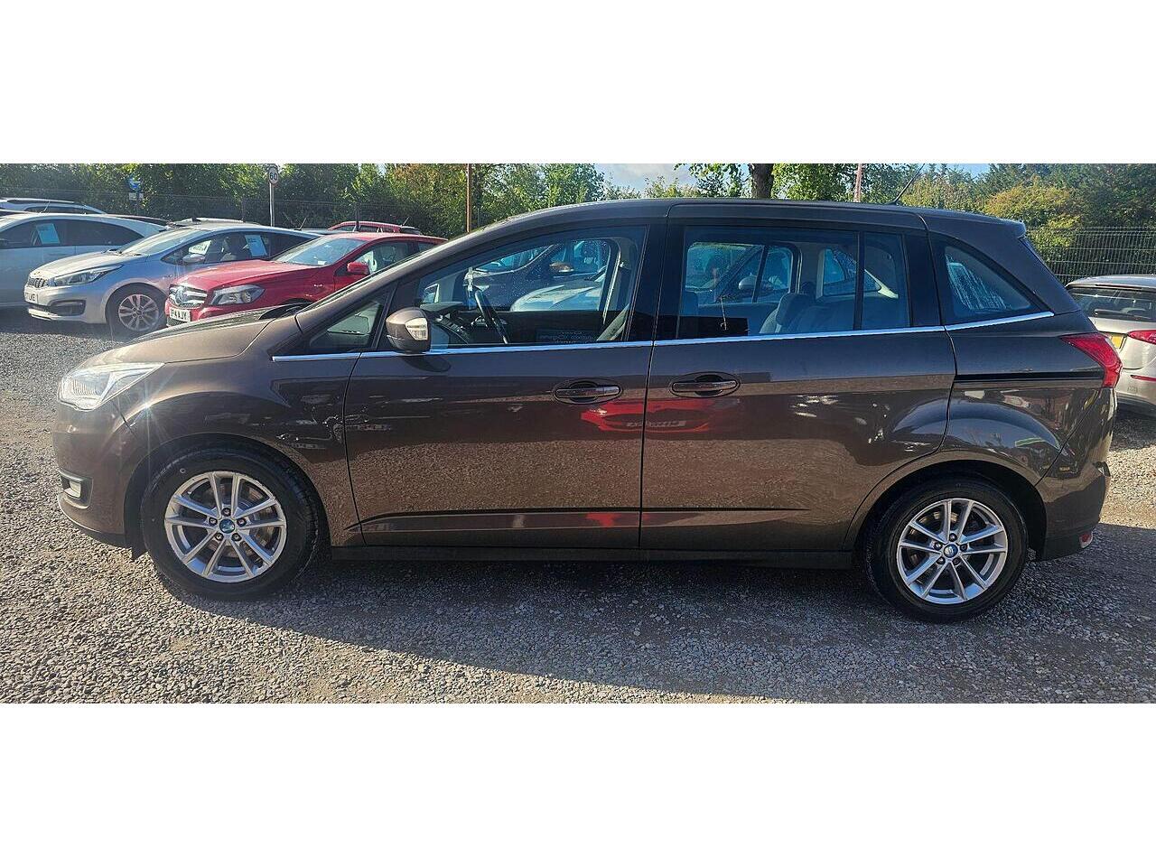 Used Ford Grand C-Max 2015 for sale - 77143058: Photo 4