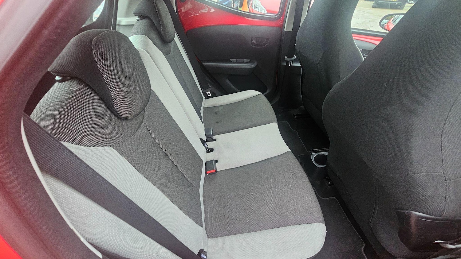 Used Toyota AYGO 2014 for sale - 76728519: Photo 12