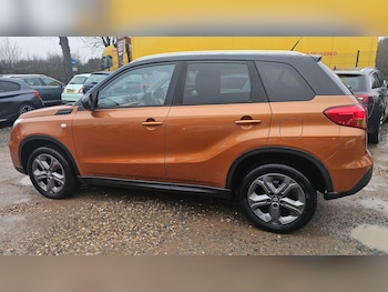 Used Suzuki Vitara 2016 for sale - 76975982: Photo