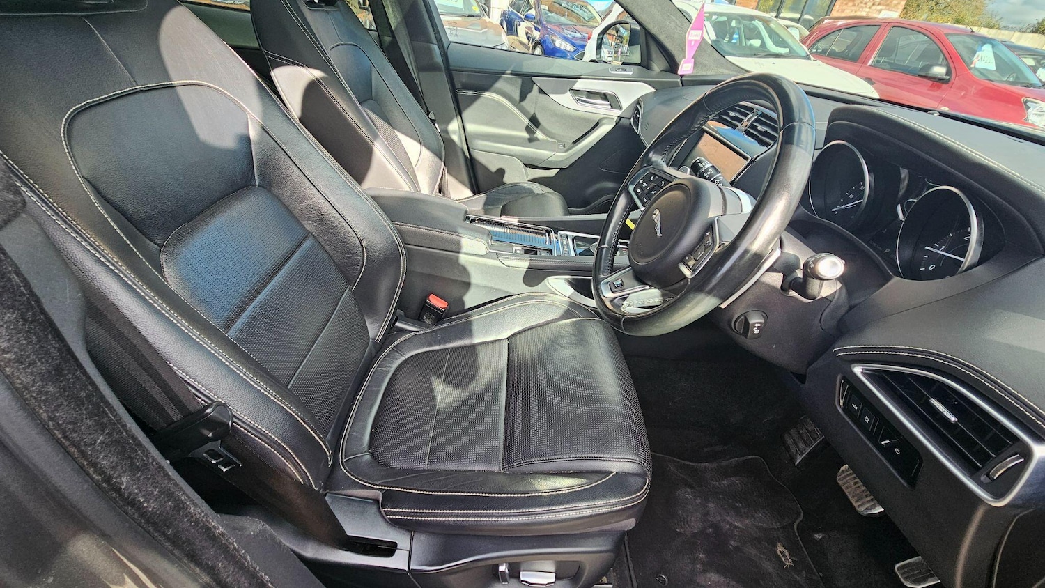 Used Jaguar F-Pace 2018 for sale - 76486729: Photo 12