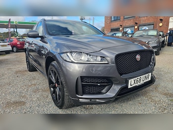 Used Jaguar F-Pace 2018 for sale - 76486729: Photo