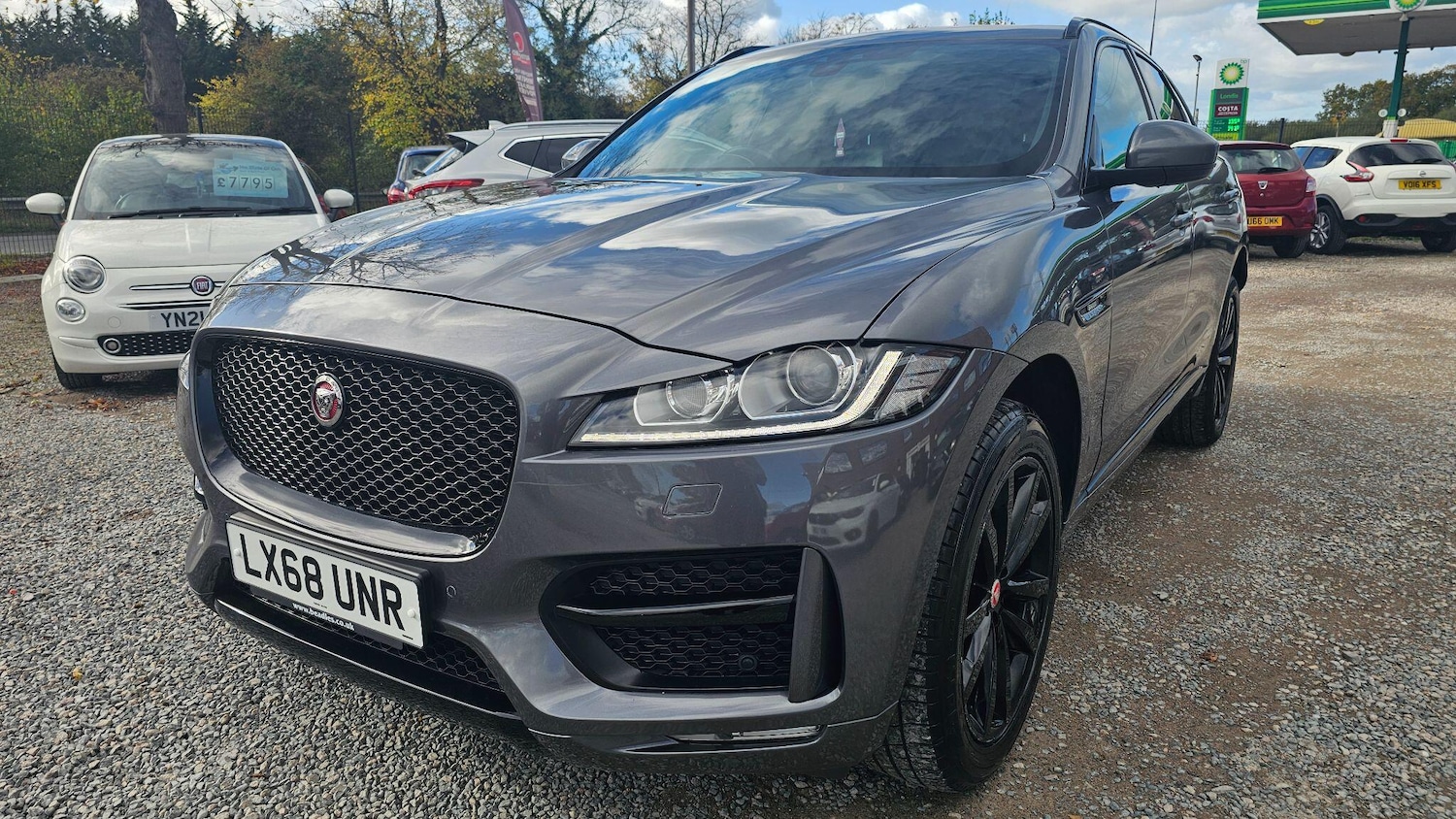 Used Jaguar F-Pace 2018 for sale - 76486729: Photo 3