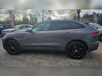 Used Jaguar F-Pace 2018 for sale - 76486729: Photo