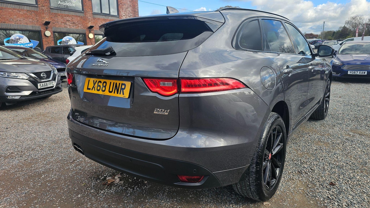 Used Jaguar F-Pace 2018 for sale - 76486729: Photo 7