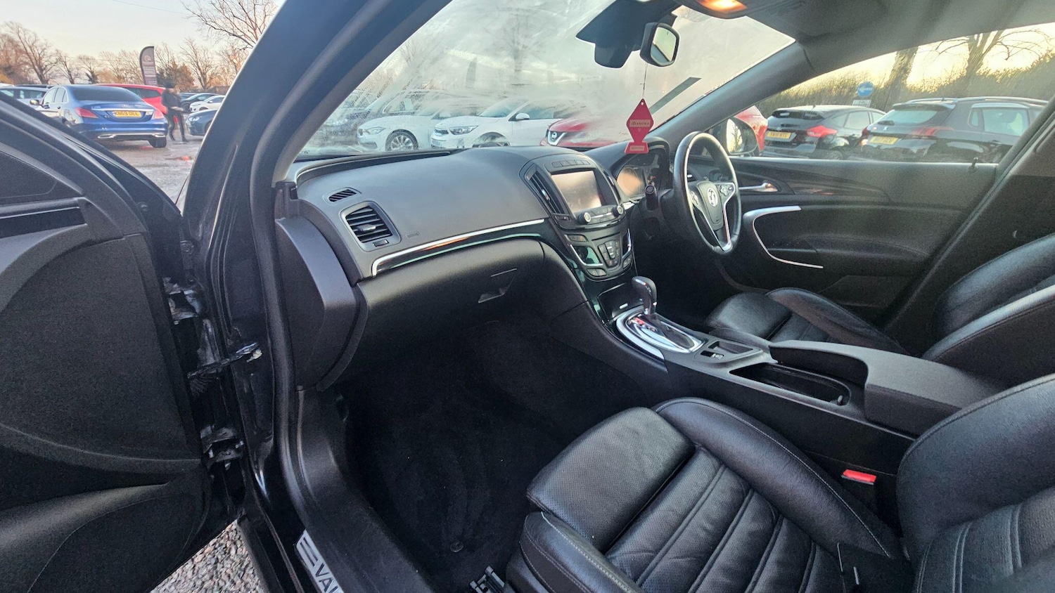 Used Vauxhall Insignia 2015 for sale - 77440800: Photo 15