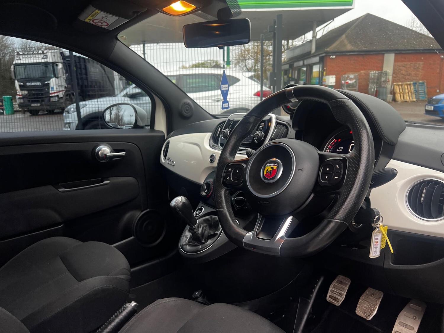 Used Abarth 595 2018 for sale - 76728955: Photo 12