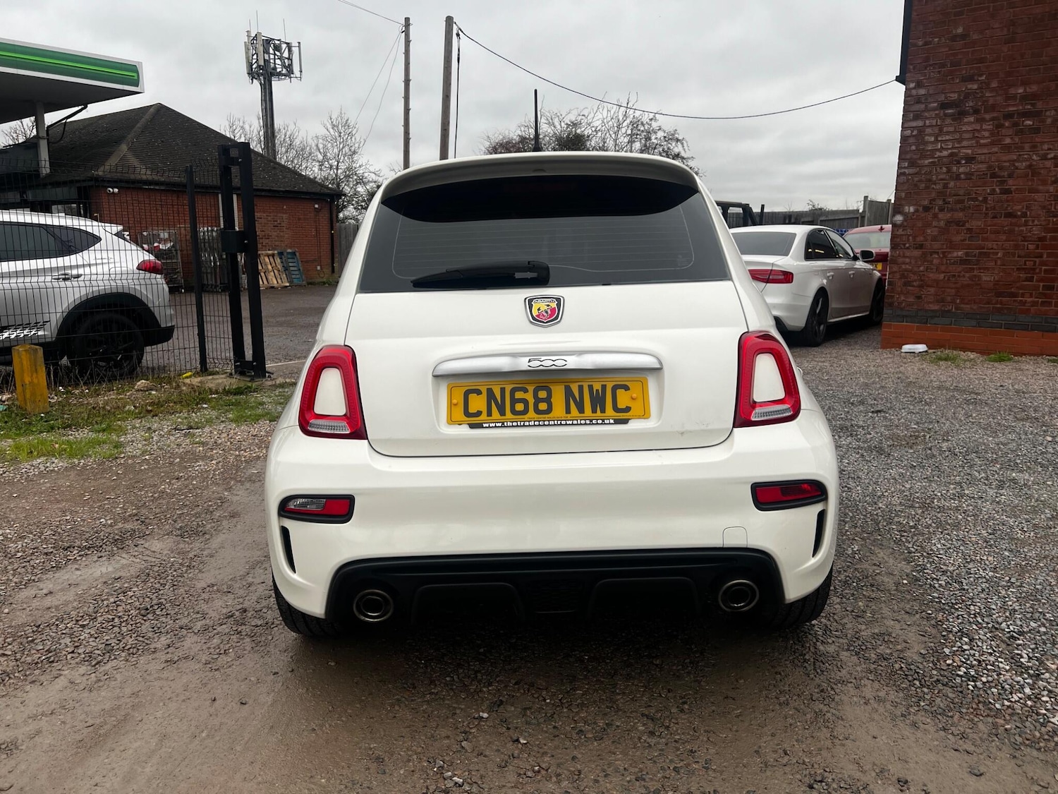 Used Abarth 595 2018 for sale - 76728955: Photo 8