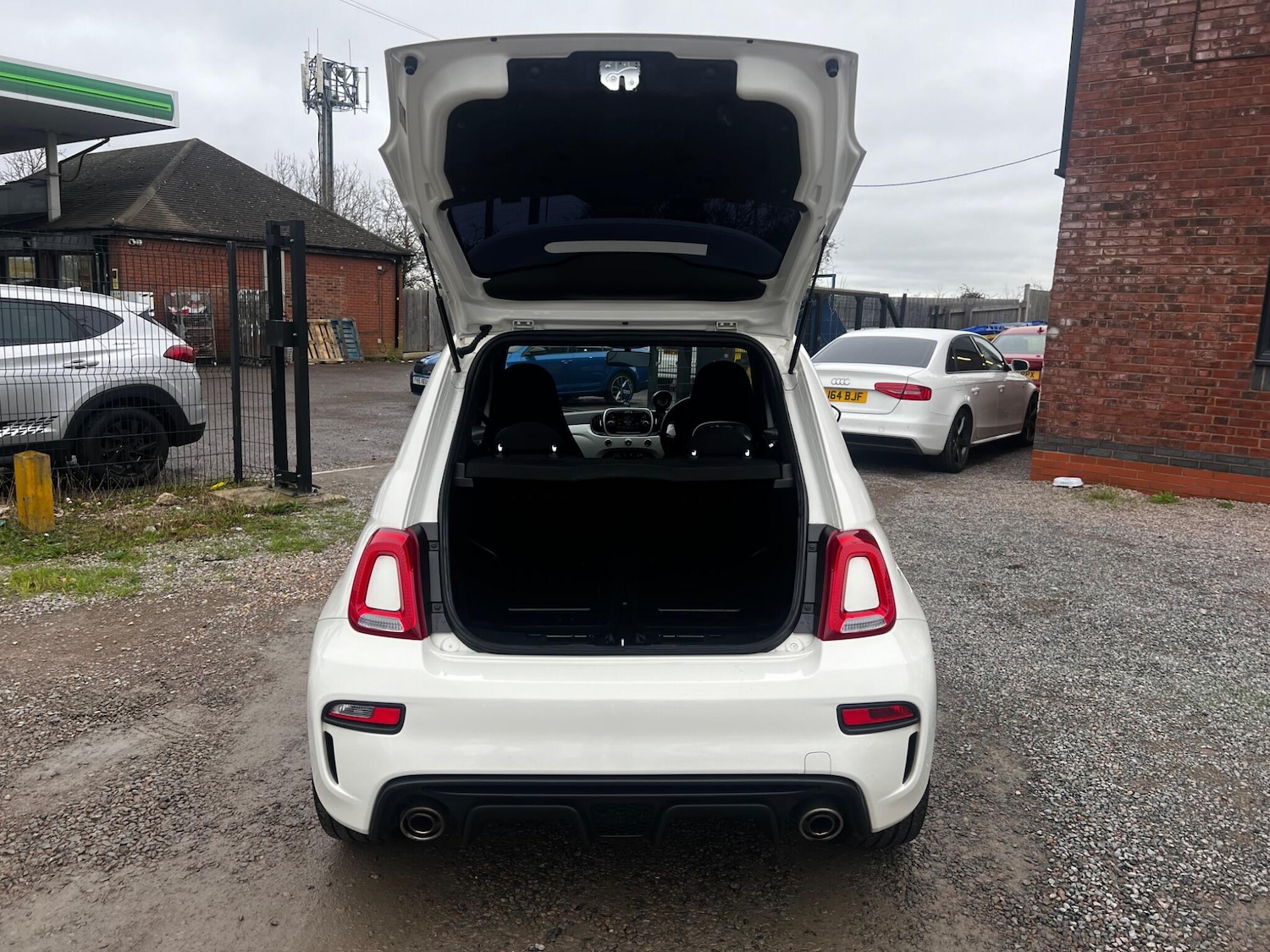 Used Abarth 595 2018 for sale - 76728955: Photo 9