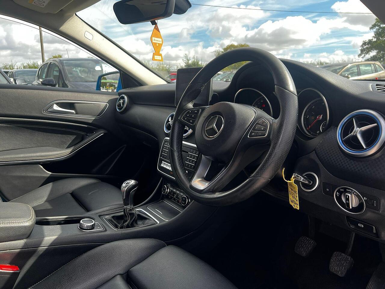 Used Mercedes-Benz A-Class 2016 for sale - 76486707: Photo 11