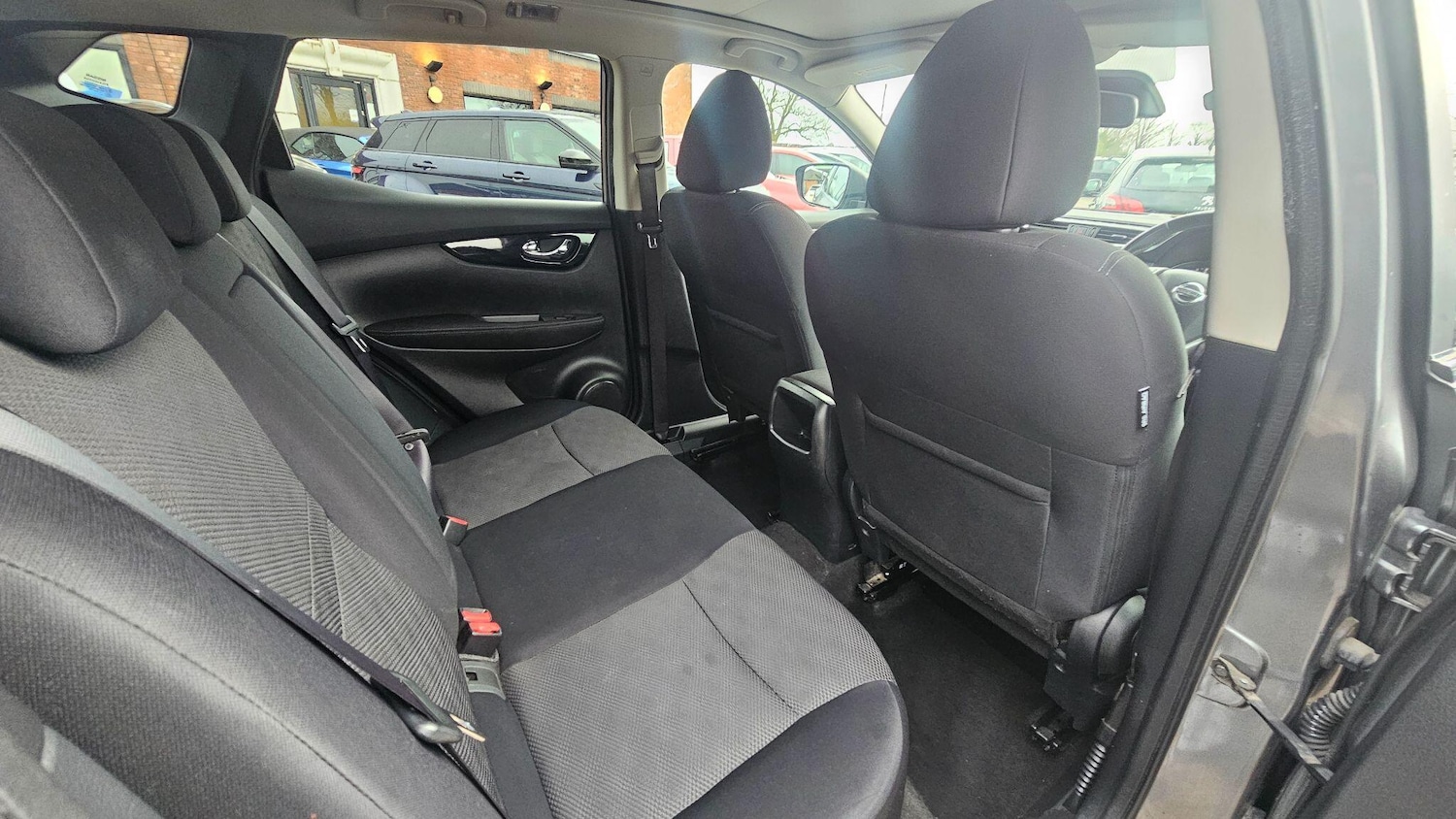 Used Nissan Qashqai 2016 for sale - 76976462: Photo 13