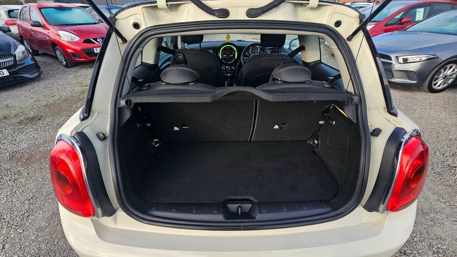 Used MINI Hatch 2015 for sale - 76645477: Photo 15