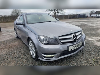 Used Mercedes-Benz C Class 2015 for sale - 77625797: Photo