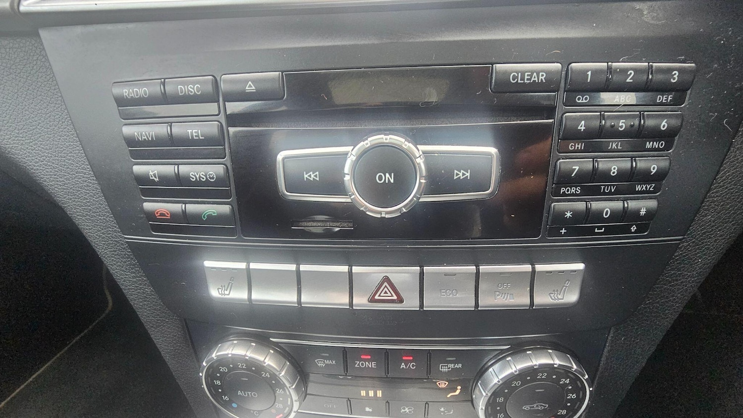 Used Mercedes-Benz C Class 2015 for sale - 77625797: Photo 27