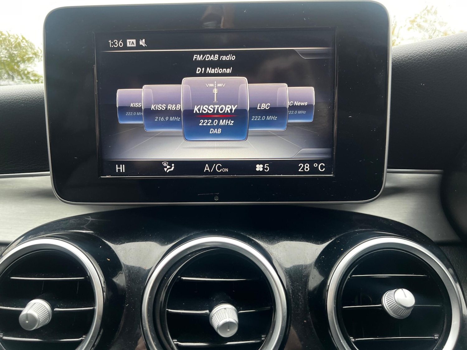 Used Mercedes-Benz C Class 2017 for sale - 76850029: Photo 24