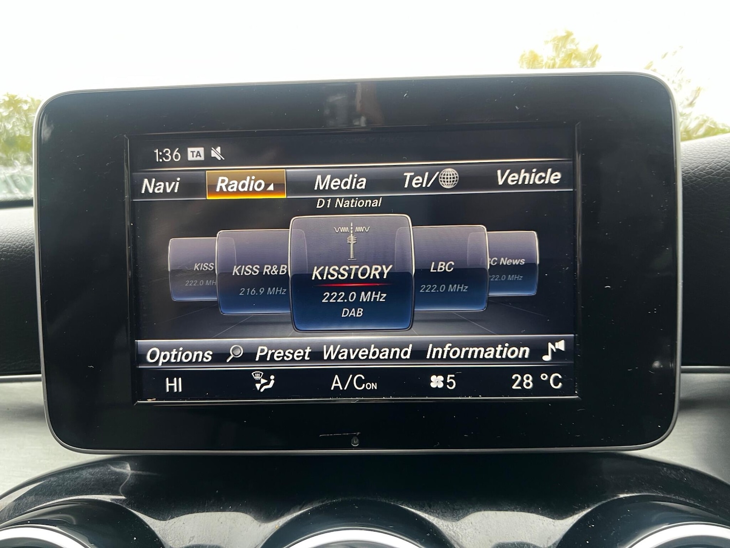 Used Mercedes-Benz C Class 2017 for sale - 76850029: Photo 26