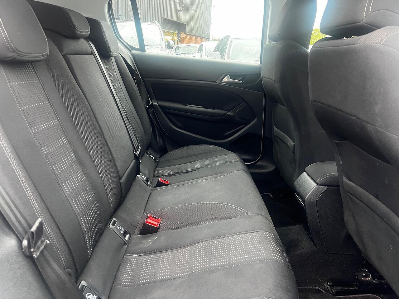 Used Peugeot 308 2017 for sale - 77549552: Photo 18