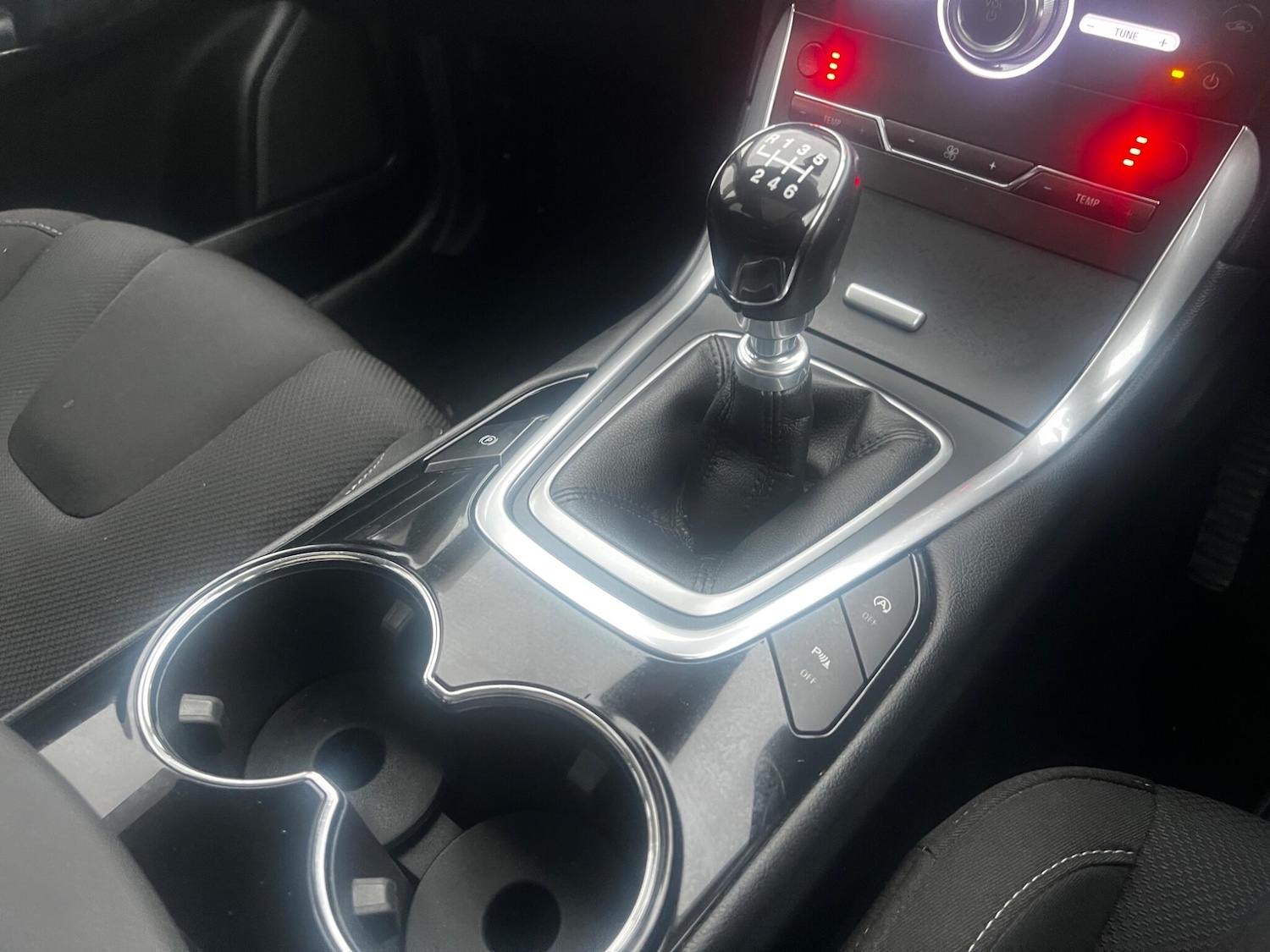 Used Ford S-Max 2017 for sale - 76560946: Photo 14