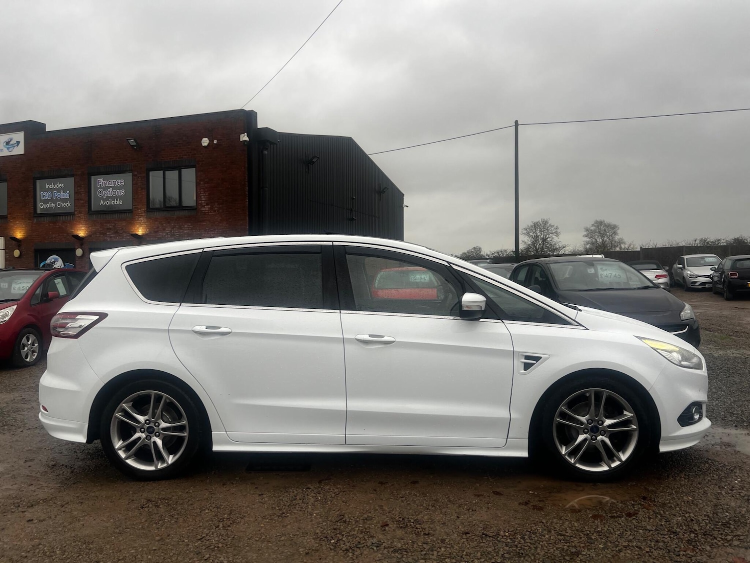 Used Ford S-Max 2017 for sale - 76560946: Photo 9
