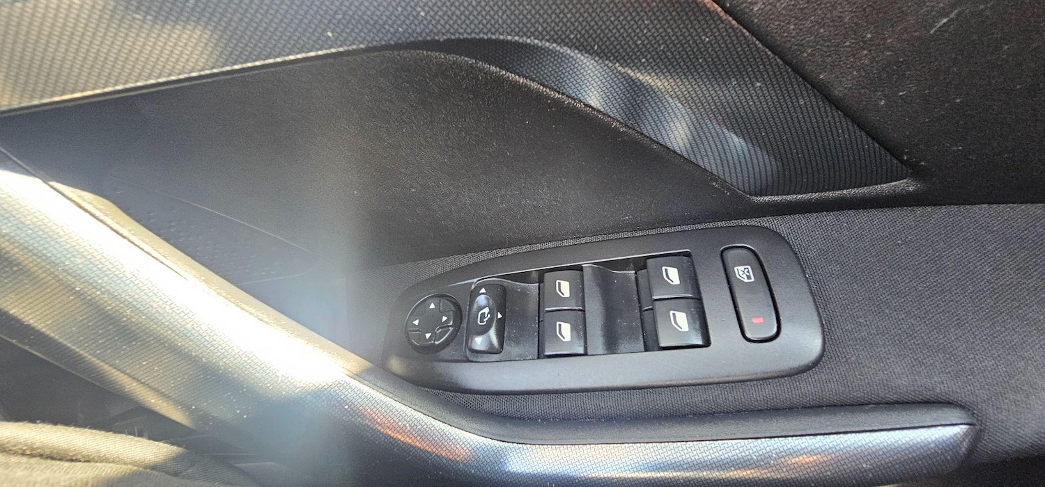 Used Peugeot 2008 2019 for sale - 76486770: Photo 34