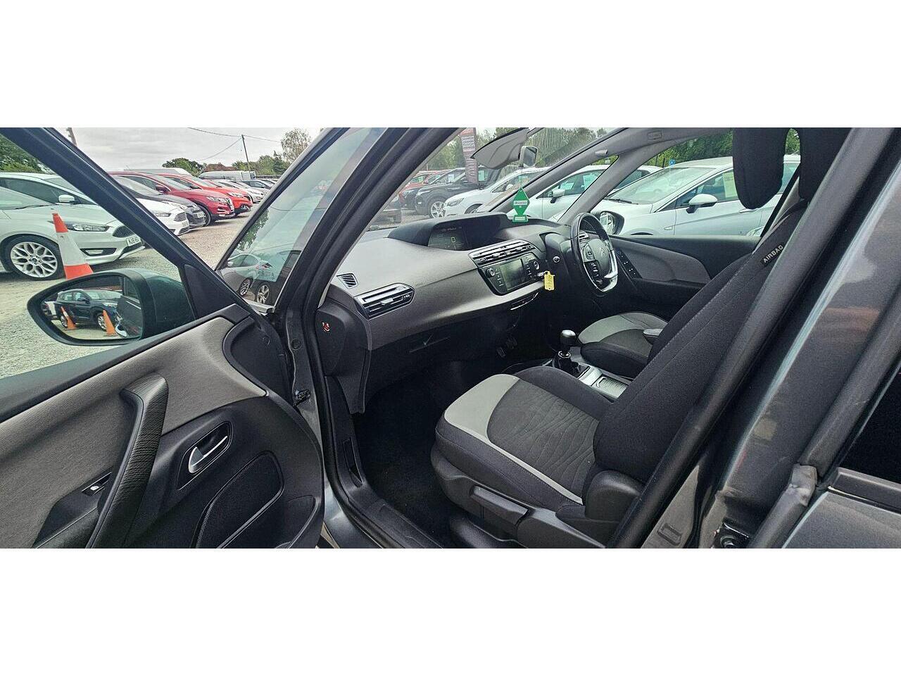 Used Citroen C4 Grand Picasso 2015 for sale - 76512362: Photo 21