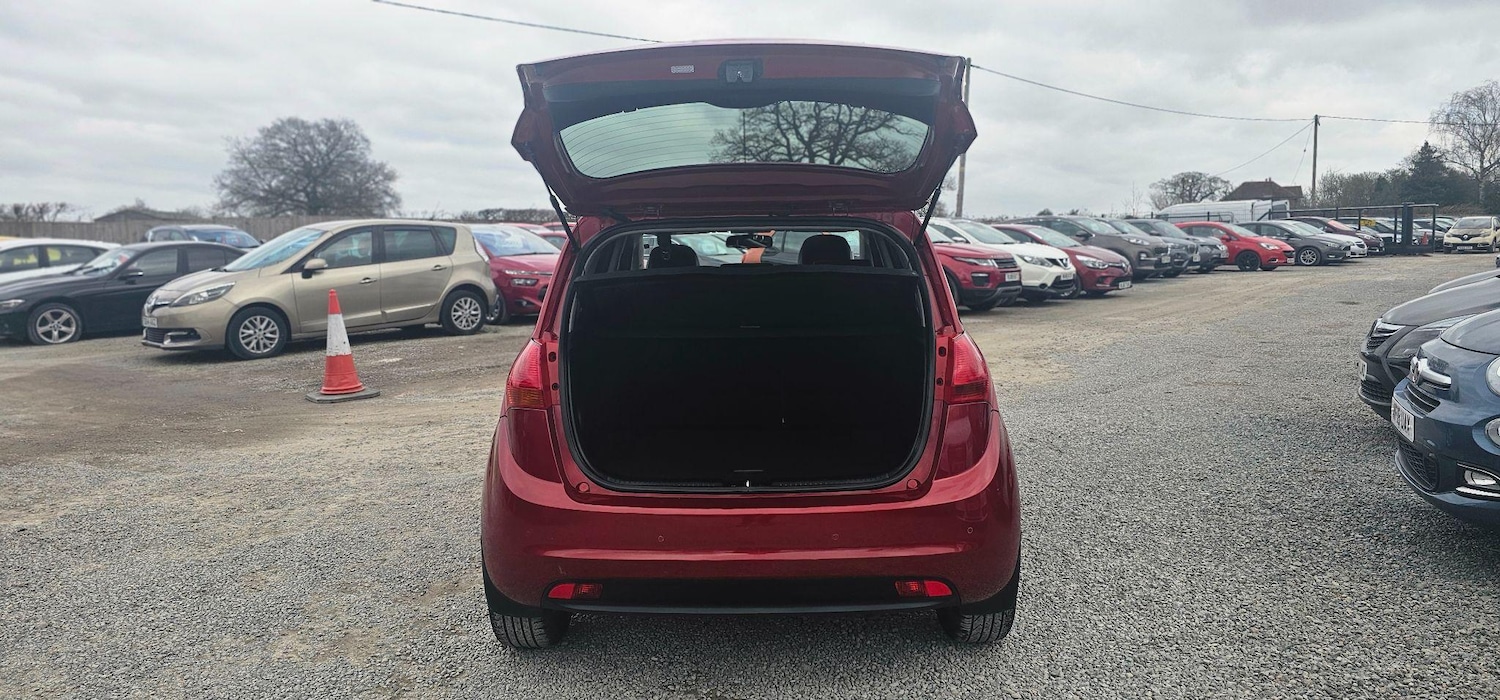 Used Kia Venga 2014 for sale - 76486717: Photo 12