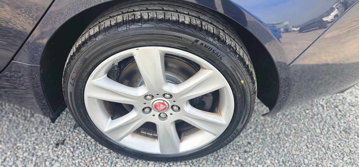 Used Jaguar XE 2017 for sale - 76486772: Photo 15