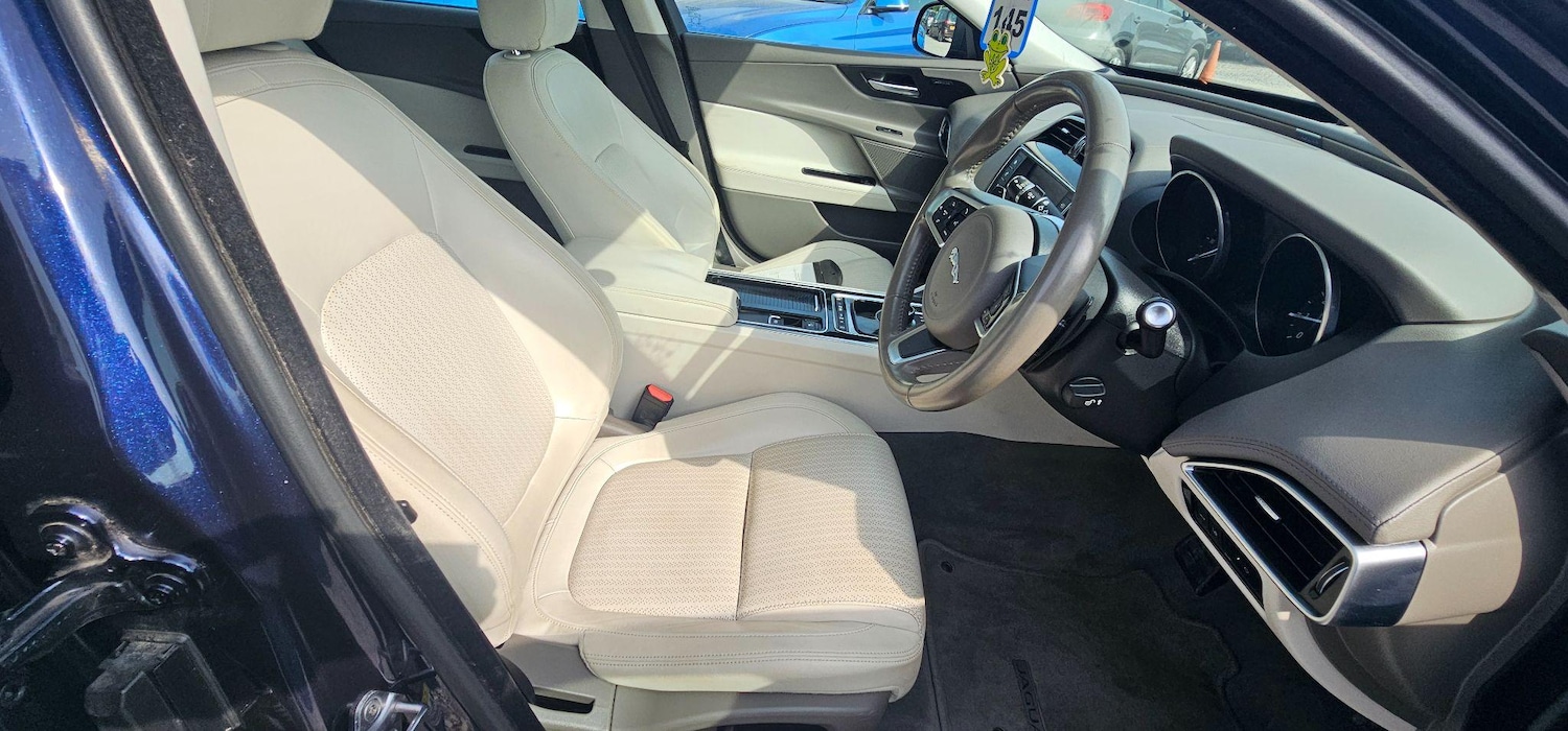 Used Jaguar XE 2017 for sale - 76486772: Photo 19