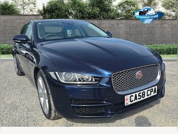 Used Jaguar XE 2017 for sale - 76486772: Photo