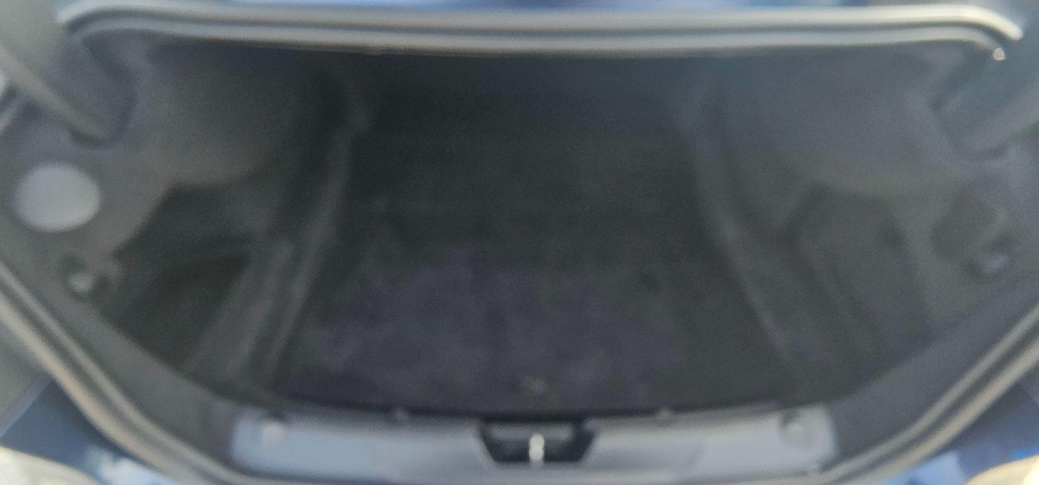 Used Jaguar XE 2017 for sale - 76486772: Photo 25