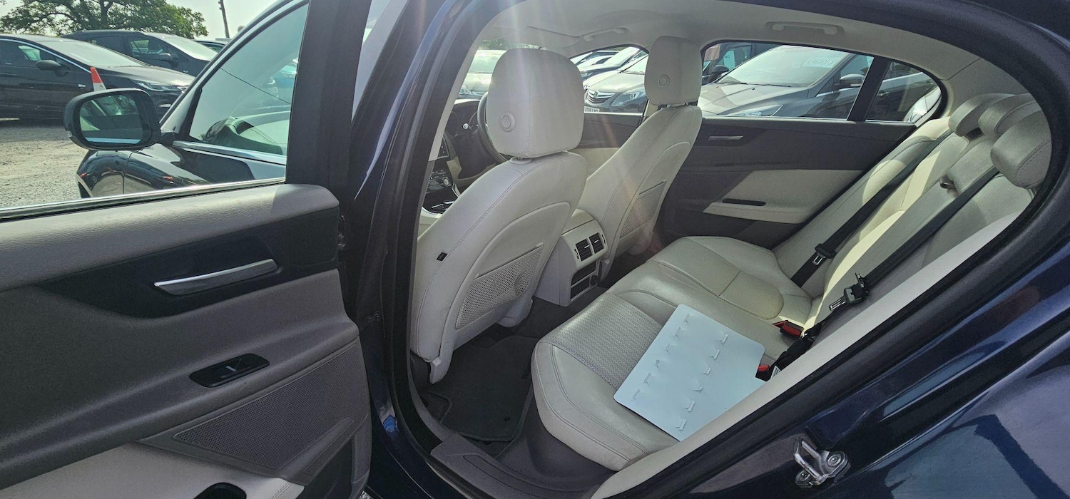 Used Jaguar XE 2017 for sale - 76486772: Photo 27