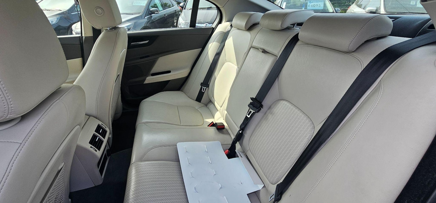 Used Jaguar XE 2017 for sale - 76486772: Photo 29