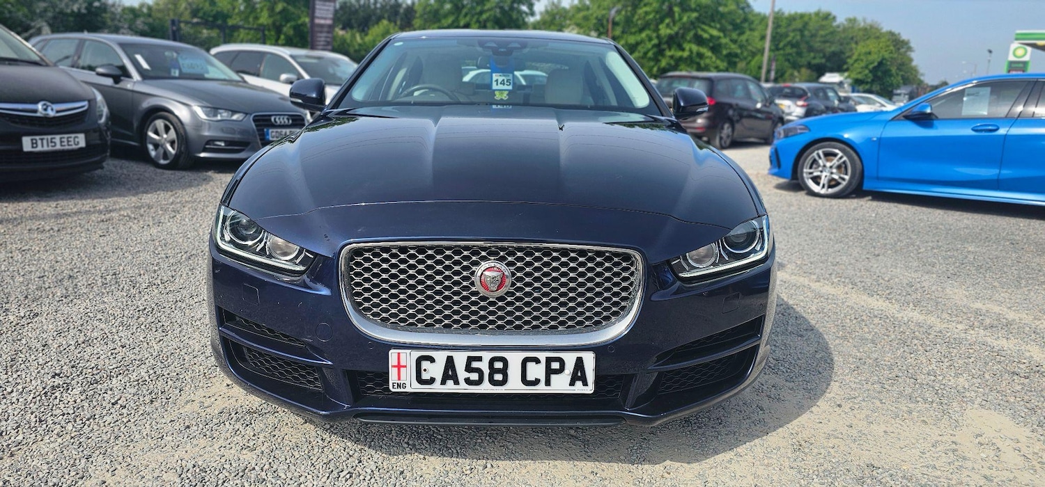 Used Jaguar XE 2017 for sale - 76486772: Photo 3