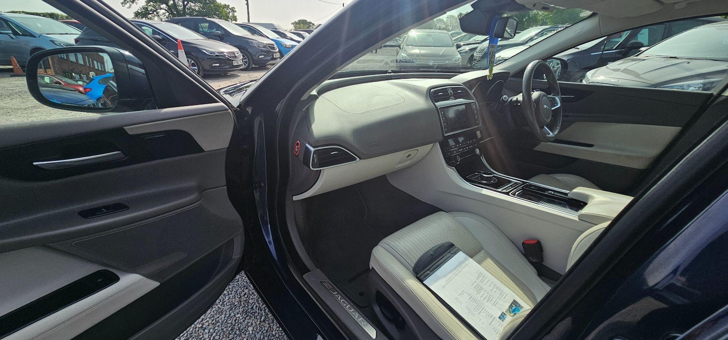 Used Jaguar XE 2017 for sale - 76486772: Photo 30