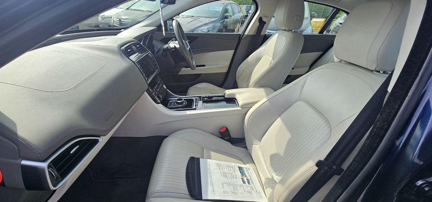 Used Jaguar XE 2017 for sale - 76486772: Photo 31