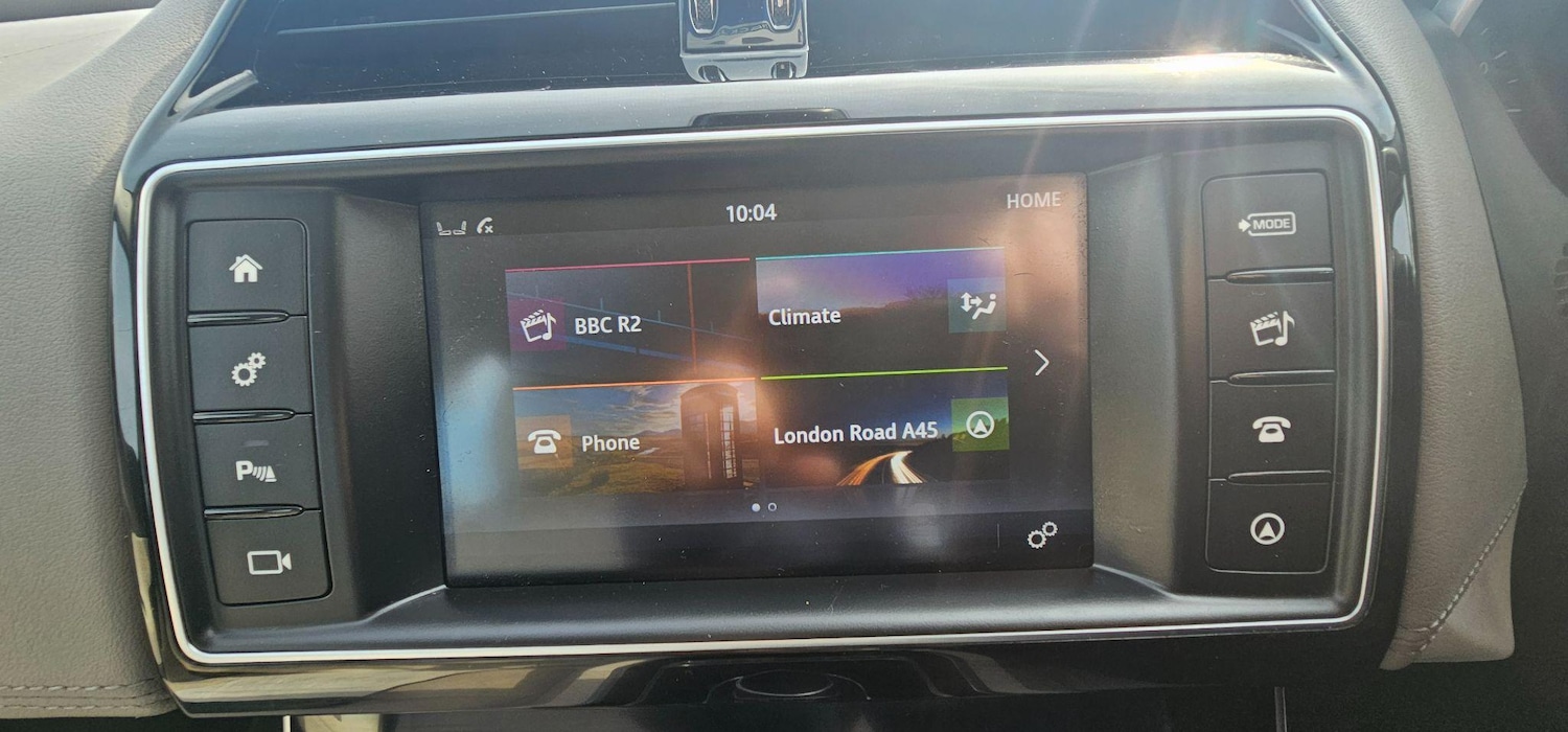 Used Jaguar XE 2017 for sale - 76486772: Photo 38