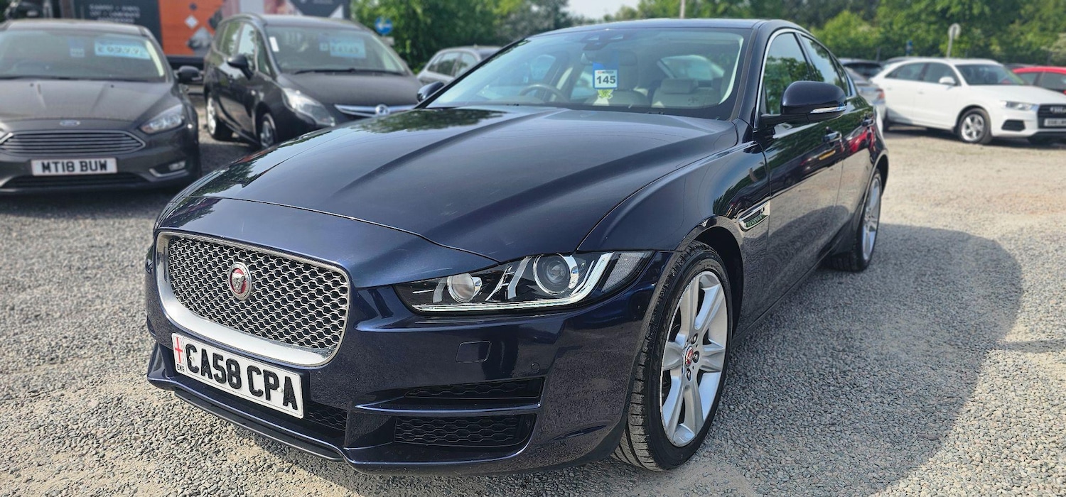 Used Jaguar XE 2017 for sale - 76486772: Photo 4