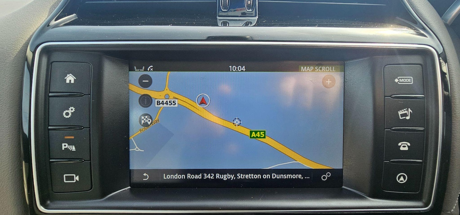 Used Jaguar XE 2017 for sale - 76486772: Photo 43