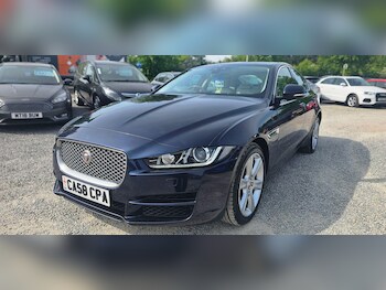 Used Jaguar XE 2017 for sale - 76486772: Photo