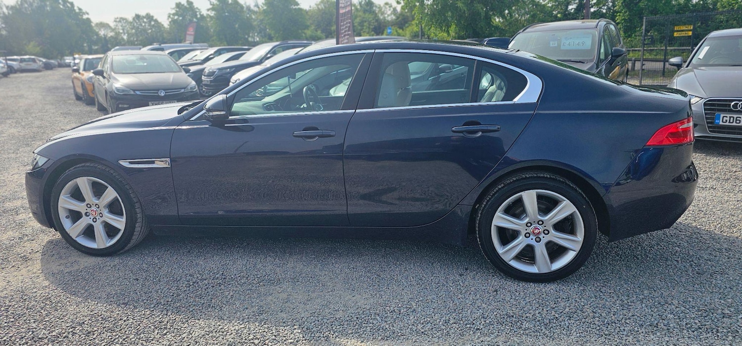 Used Jaguar XE 2017 for sale - 76486772: Photo 5