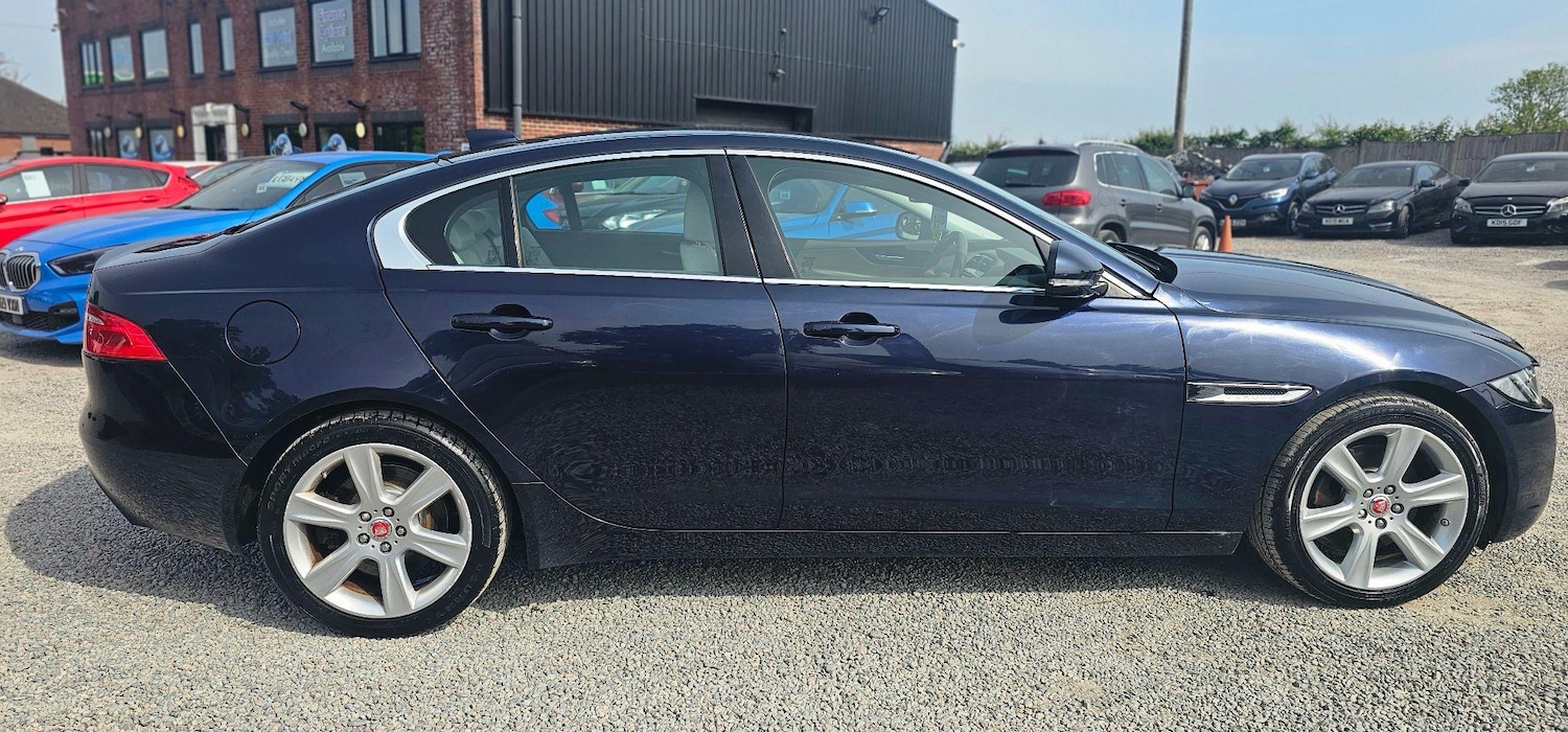 Used Jaguar XE 2017 for sale - 76486772: Photo 9