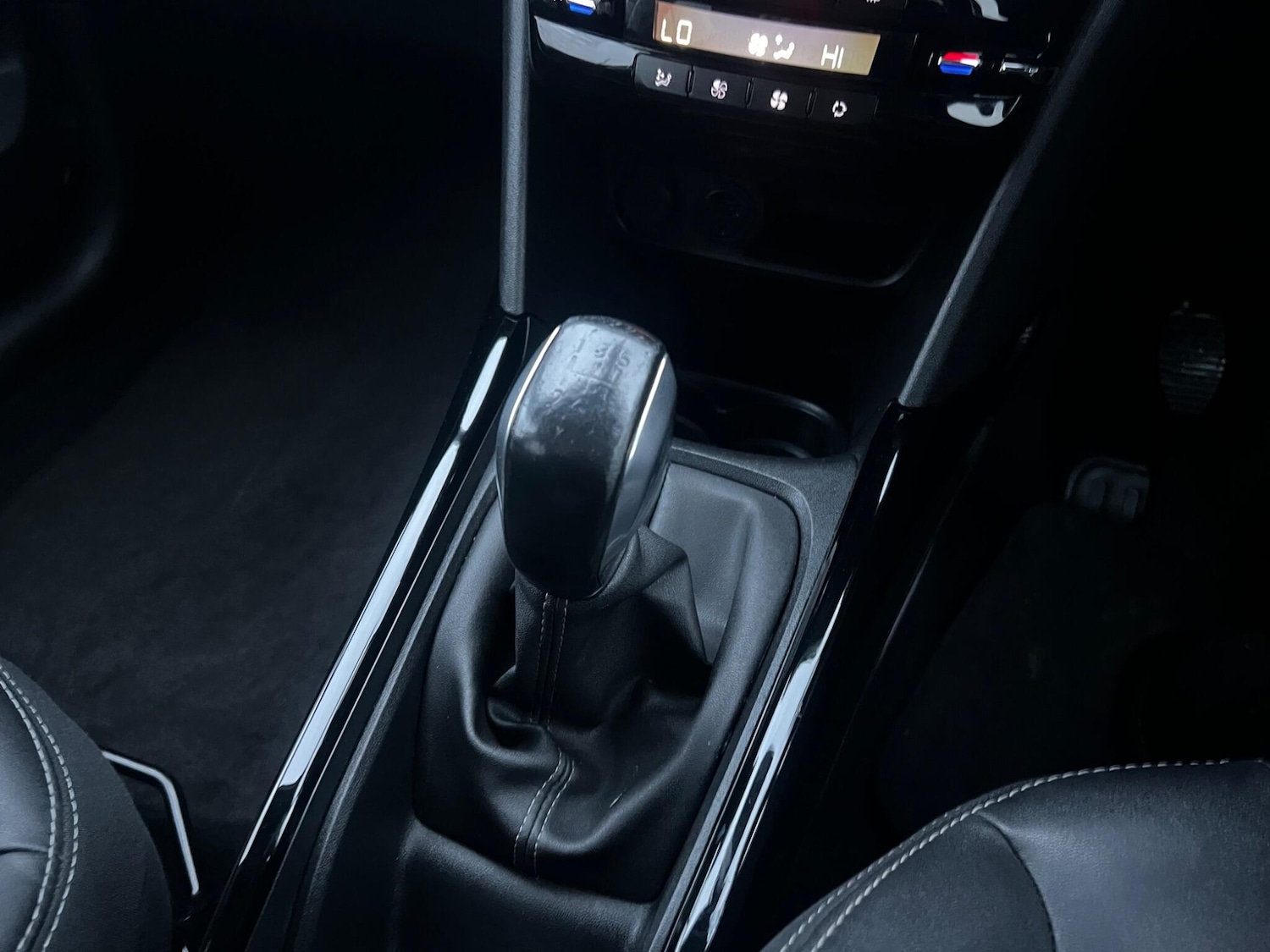 Used Peugeot 2008 2017 for sale - 76899609: Photo 14