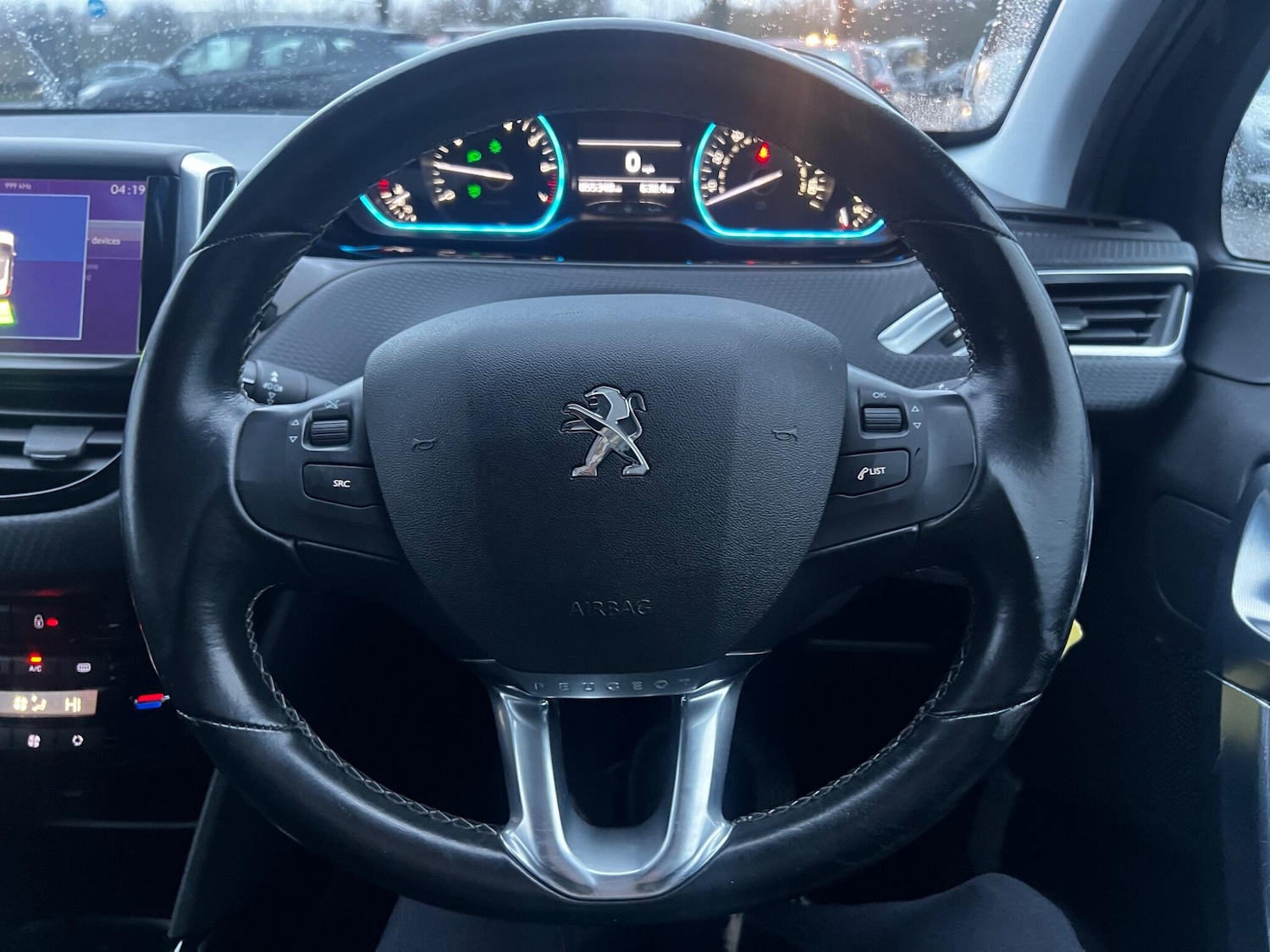 Used Peugeot 2008 2017 for sale - 76899609: Photo 25
