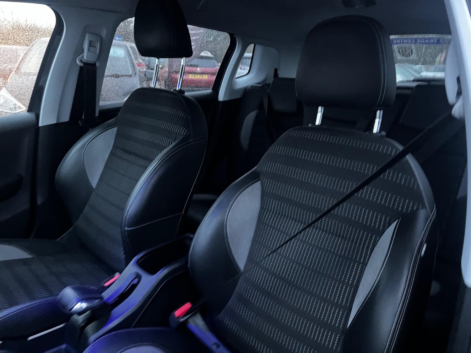 Used Peugeot 2008 2017 for sale - 76899609: Photo 26