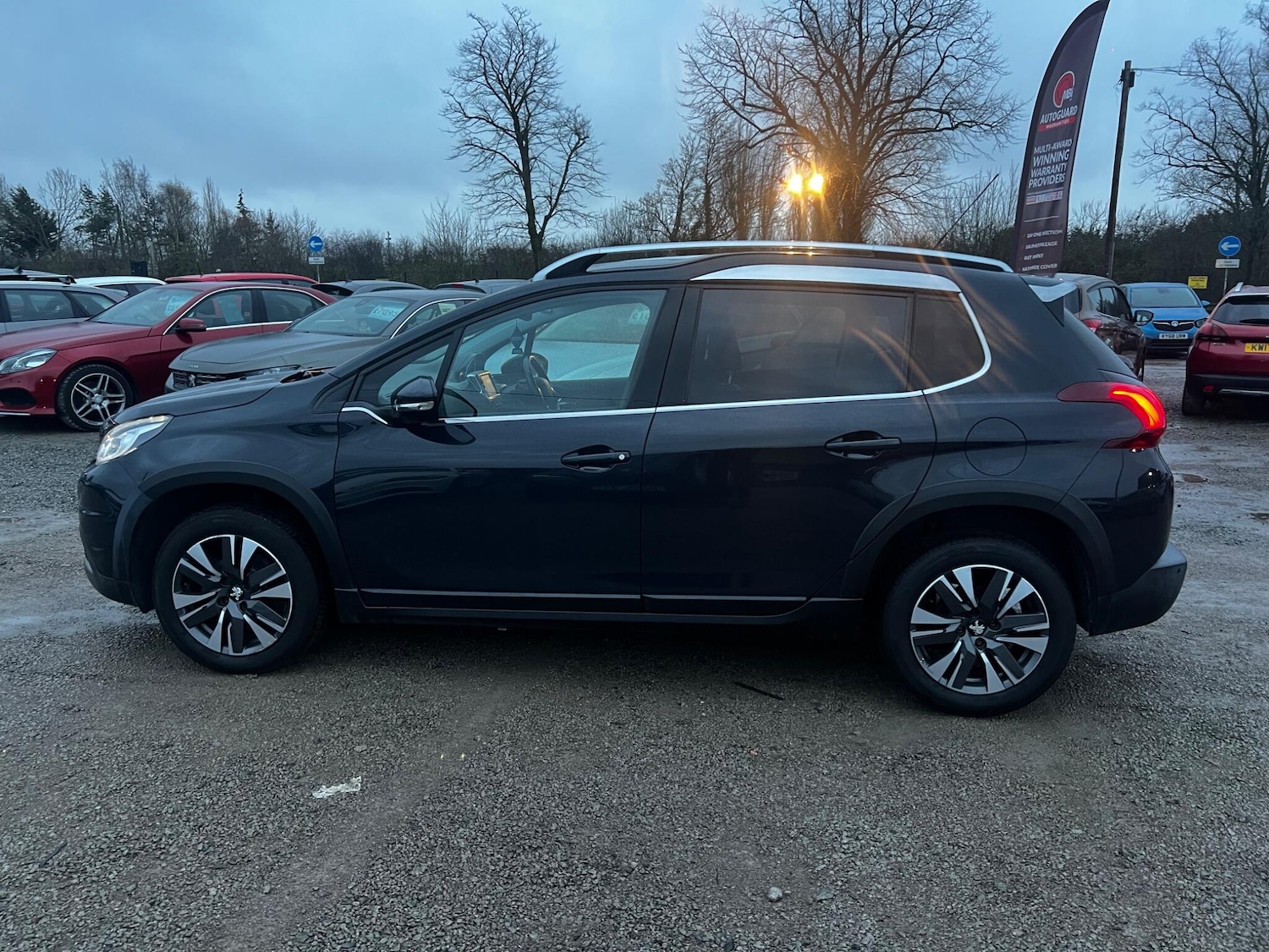 Used Peugeot 2008 2017 for sale - 76899609: Photo 7