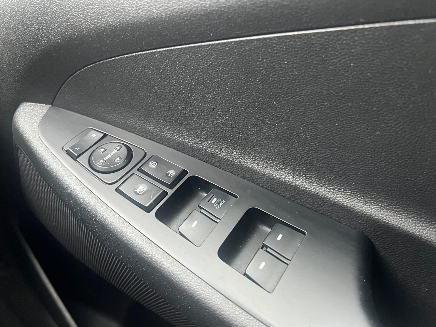 Used Hyundai TUCSON 2016 for sale - 76484806: Photo 36