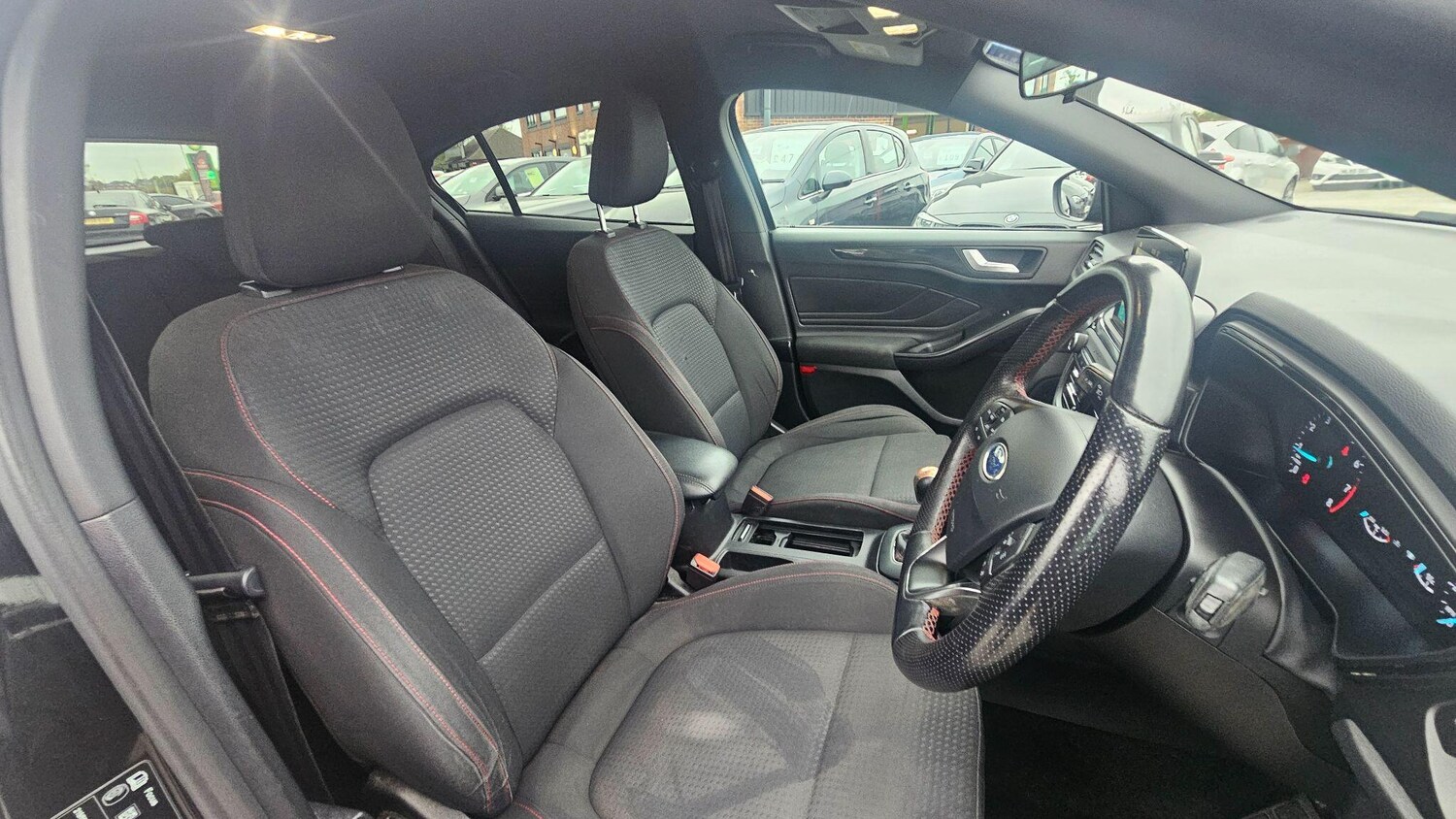 Used Ford Focus 2019 for sale - 76486709: Photo 14