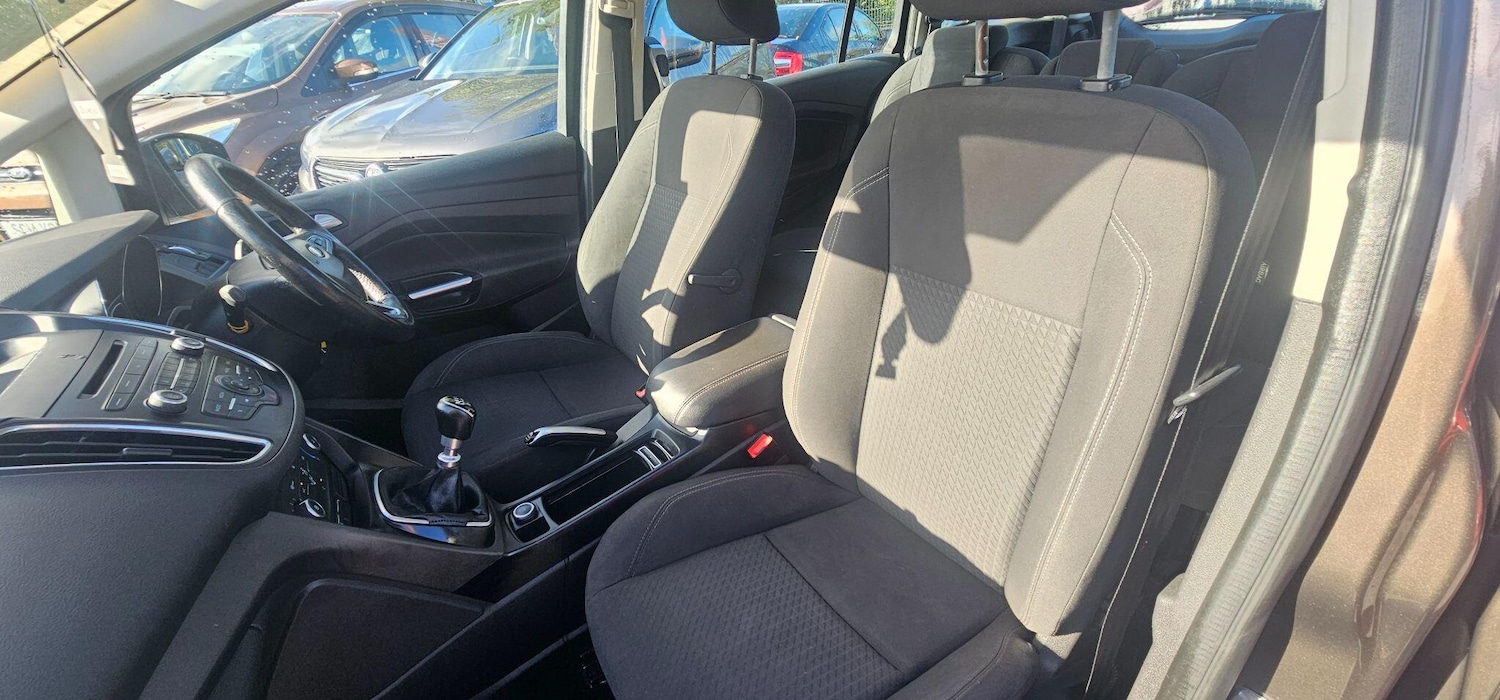 Used Ford Grand C-Max 2015 for sale - 76486765: Photo 19