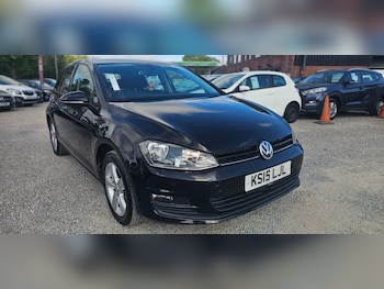 Volkswagen - Golf