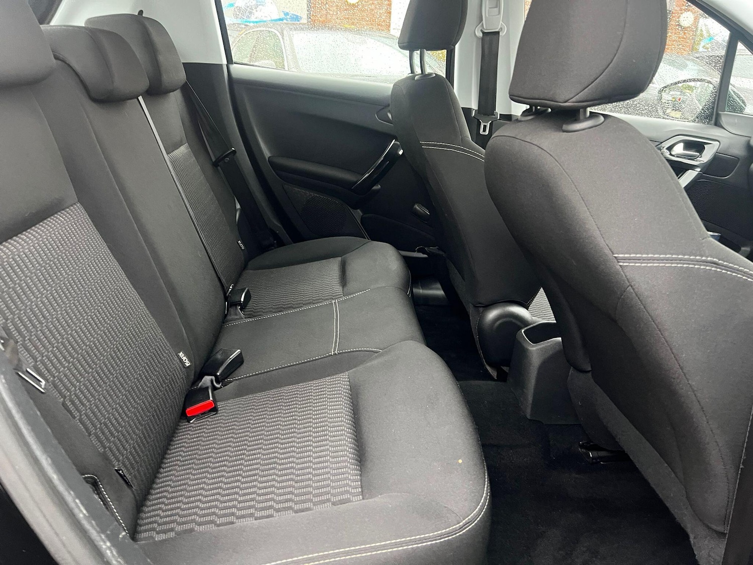 Used Peugeot 208 2016 for sale - 76486790: Photo 15