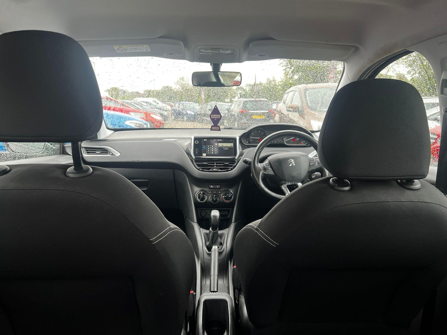 Used Peugeot 208 2016 for sale - 76486790: Photo 18